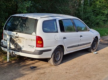 Nepanikařme. Auta u nás nejsou tak stará, jak se tvrdí. Alespoň ne ta na silnicích