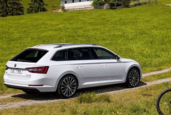 Ojetá Škoda Superb III – vybrat 1,4 TSI nebo 1,8 TSI? Máme lepší tip